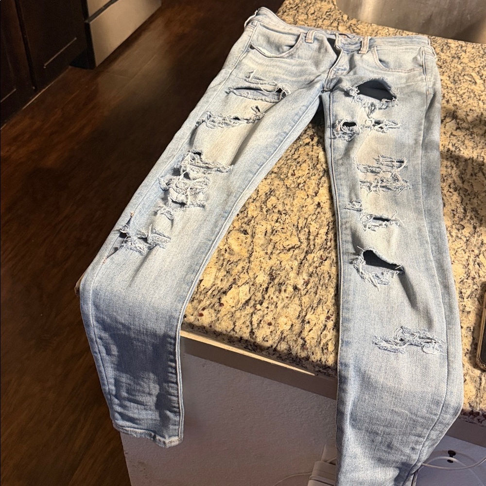 American Eagle Outfitters skinny ripped jeans 4